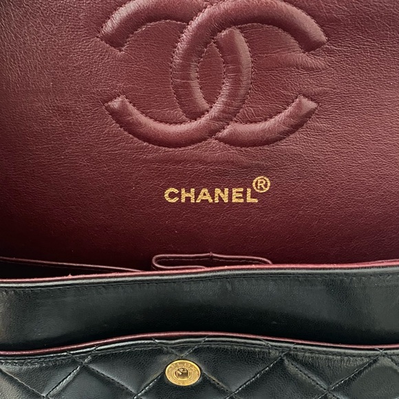 BLACK QUILTED LAMBSKIN CLASSIC DOUBLE FLAP MEDIUM - Picture 10 of 15